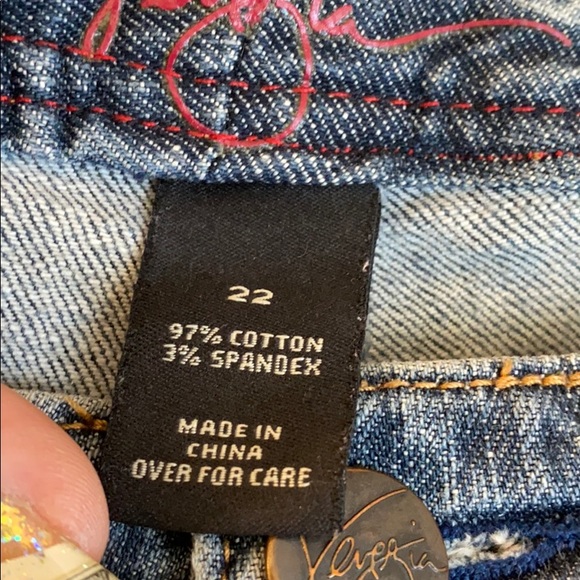 Plus size jeans - Picture 4 of 7